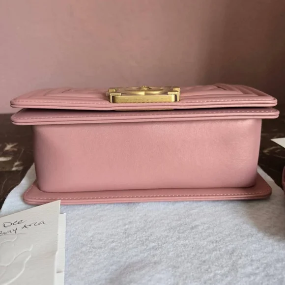 CHANEL Small Boy Bag. - Picture 5 of 15